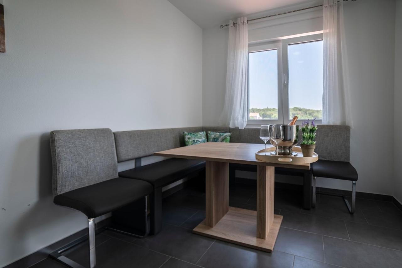 Apartments Adriana Póla Kültér fotó