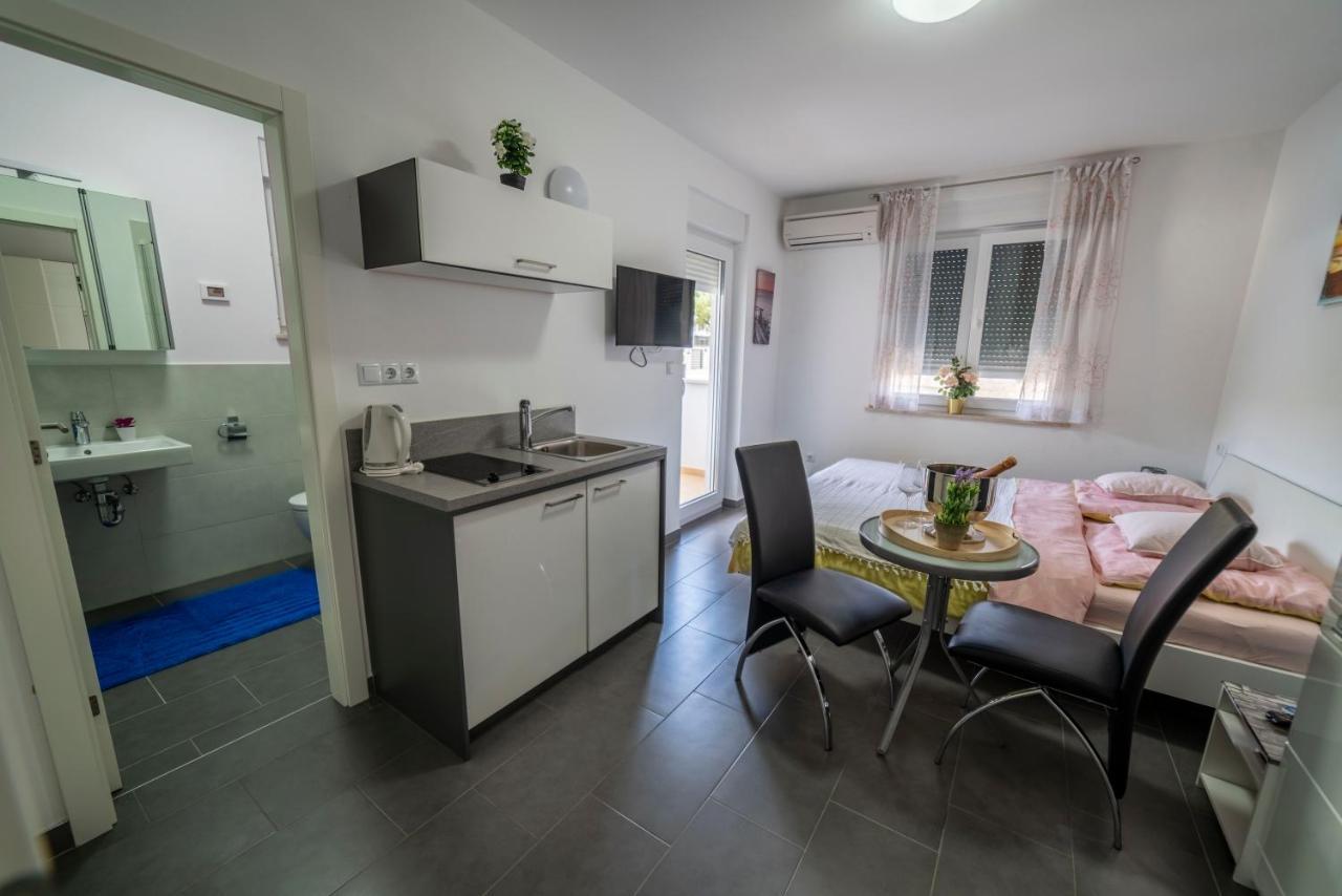Apartments Adriana Póla Kültér fotó